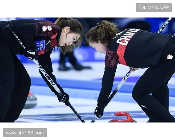 [冰雪]青海冰壶队以全胜战绩挺进复赛.